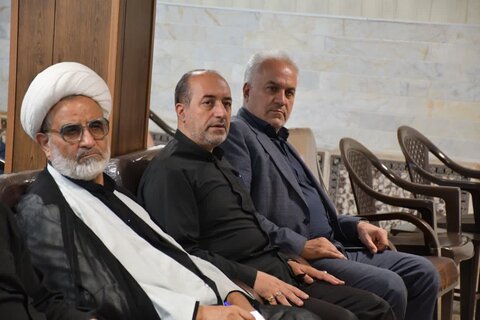 تصاویر/ شصت و پنجمین جلسه از سلسله جلسات تفسیر قرآن کریم در خوی