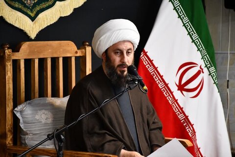 تصاویر/ شصت و پنجمین جلسه از سلسله جلسات تفسیر قرآن کریم در خوی