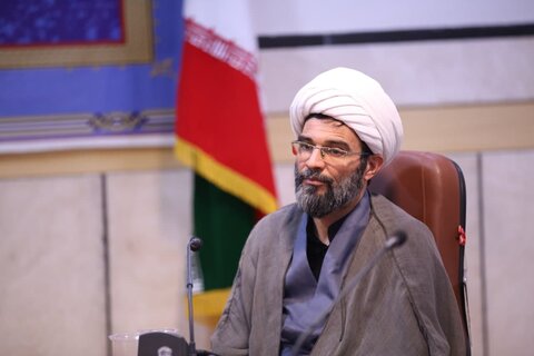 تصاویر| نشست تعدادی از مبلغین موثر تبلیغی شهر شیراز با معاونت دفتر امور اجتماعی سیاسی حوزه های علمیه کشور