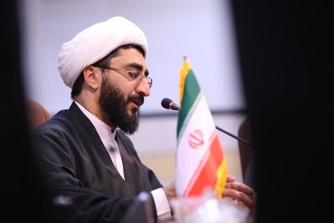 تصاویر| نشست تعدادی از مبلغین موثر تبلیغی شهر شیراز با معاونت دفتر امور اجتماعی سیاسی حوزه های علمیه کشور