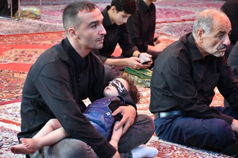 تصاویر/ عزاداری شب های محرم در حسینیه هلال رضوی ارومیه