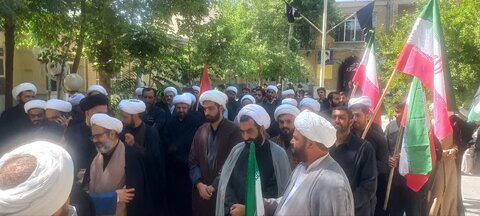 تصاویر اجتماع اساتید و طلاب مدارس علمیه بروجرد در حمایت از رهبرمعظم انقلاب و مراجع عظام تقلید