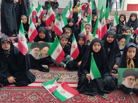 تصاویر/ گردهمایی کودکان عاشورایی در شهر سریش آباد