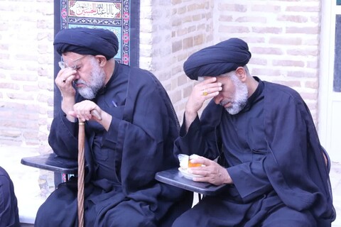 برگزاری مراسم عزاداری اباعبدالله الحسین علیه السلام در روز پنجم محرم در مدرسه علمیه شفیعیه