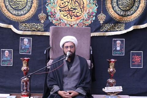 برگزاری مراسم عزاداری اباعبدالله الحسین علیه السلام در روز پنجم محرم در مدرسه علمیه شفیعیه