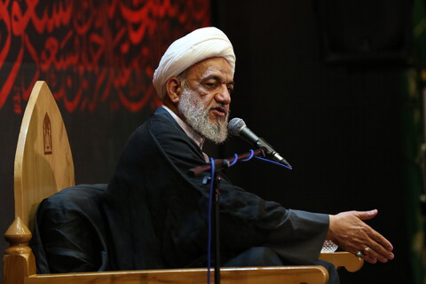 تصاویر/ عزاداری دهه اول محرم هیئت متوسلین به حضرت علی اصغر(ع) در مجموعه خانه مهندس قم