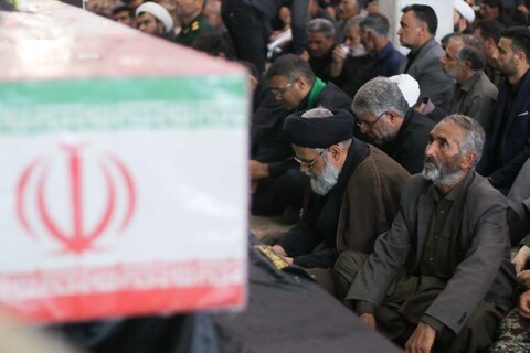 تصاویر| مراسم وداع با شهید مدافع اقتدار ملی در سربیشه