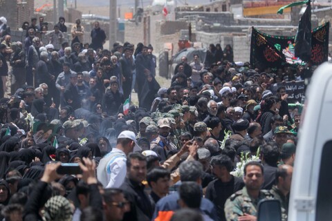 تصاویر| مراسم تشییع و تدفین شهید اقتدار ملی در روستای چاه خو سربیشه
