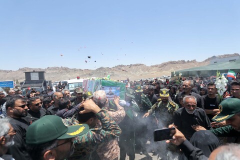 تصاویر| مراسم تشییع و تدفین شهید اقتدار ملی در روستای چاه خو سربیشه