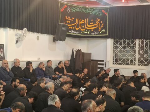 تصاویر/ سوگواره هیئت محبان اهل بیت (ع) کاشان در شب ششم محرم