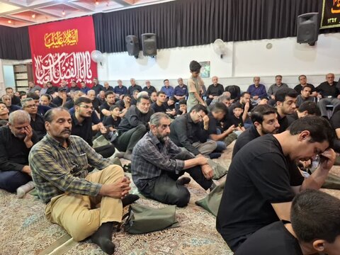 تصاویر/ سوگواره هیئت محبان اهل بیت (ع) کاشان در شب ششم محرم