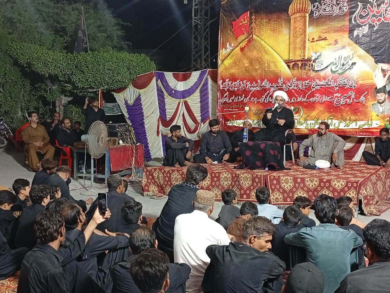 رہبر معظم نائبِ امام اور پورے عالمِ اسلام کے رہبر و رہنما ہیں؛ اُن کی شان میں گستاخی امت مسلمہ کے لیے ناقابلِ برداشت ہے: علامہ مقصود علی ڈومکی