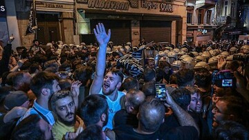 ترکیه، خبرنگاران منتشر کننده کاریکاتور موهن به پیامبر اسلام را دستگیر کرد