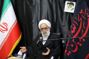 لزوم وفاداری به مسیر ولایت و شناخت دشمن/ تلاش دشمنان اسلام برای تضعیف جایگاه ولایت