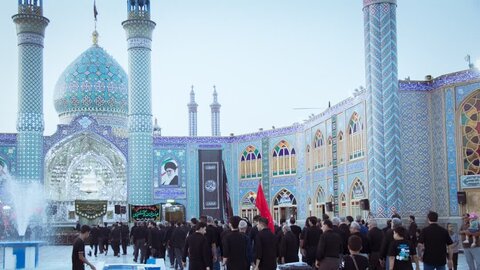 تصاویر / عزاداری روز پنجم محرم هیئات مذهبی آران و بیدگل در حرم مطهر هلال بن علی (ع)