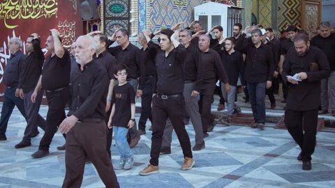 تصاویر / عزاداری روز پنجم محرم هیئات مذهبی آران و بیدگل در حرم مطهر هلال بن علی (ع)