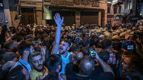 La Turquie arrête des journalistes pour une caricature présumée du prophète  Muhammad