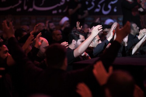 تصاویر/ مراسم عزاداری شب ششم محرم هیئت فاطمیون ارومیه