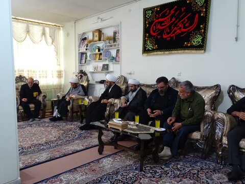 گزارش تصویری از حضور مدیر حوزه های علمیه خواهران در منزل تعدادی از خانواده های شهید حوزوی، جنگ تحمیلی 12 روزه رژیم صهیونیستی به ایران اسلامی