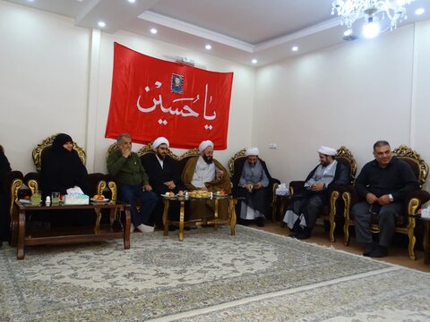 گزارش تصویری از حضور مدیر حوزه های علمیه خواهران در منزل تعدادی از خانواده های شهید حوزوی، جنگ تحمیلی 12 روزه رژیم صهیونیستی به ایران اسلامی