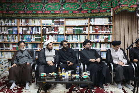 تصاویر/محفل شعر ایران حسین