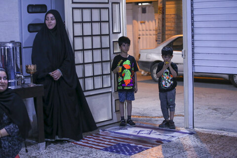 تصاویر| برپایی هیئت خانگی امام حسن(ع) در شیراز