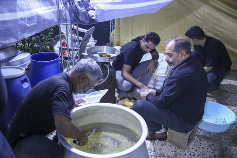 تصاویر| برپایی هیئت خانگی امام حسن(ع) در شیراز