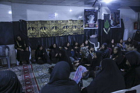 تصاویر| برپایی هیئت خانگی امام حسن(ع) در شیراز