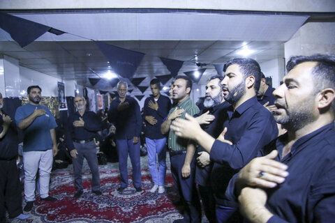 تصاویر| برپایی هیئت خانگی امام حسن(ع) در شیراز