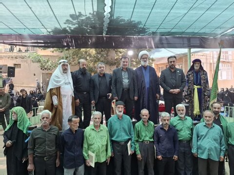 تصاویر/ تجلیل از سادات دهه دار محرم روستای نشلج کاشان