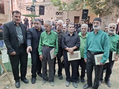 تصاویر/ تجلیل از سادات دهه دار محرم روستای نشلج کاشان