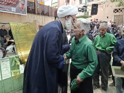تصاویر/ تجلیل از سادات دهه دار محرم روستای نشلج کاشان