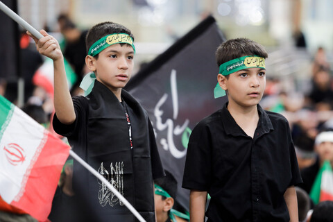 تصاویر/ ویژه برنامه احلی من العسل در حرم مطهر رضوی