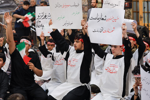 تصاویر/ ویژه برنامه احلی من العسل در حرم مطهر رضوی