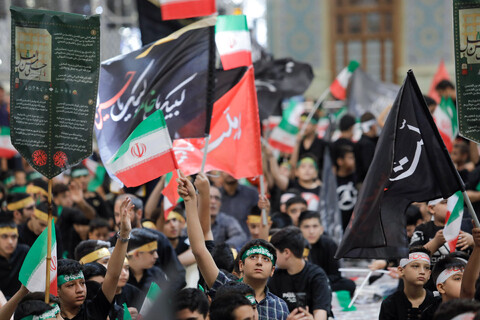 تصاویر/ ویژه برنامه احلی من العسل در حرم مطهر رضوی