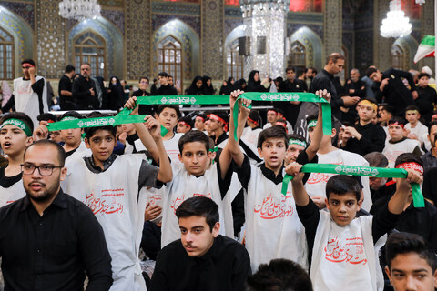 تصاویر/ ویژه برنامه احلی من العسل در حرم مطهر رضوی