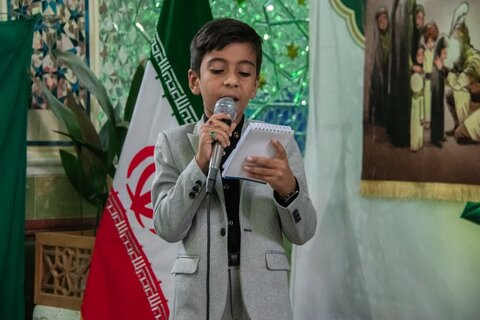 تصاویر/ تجمع بزرگ احلی من العسل نوجوانان حسینی آران و بیدگل در نجف ایران؛