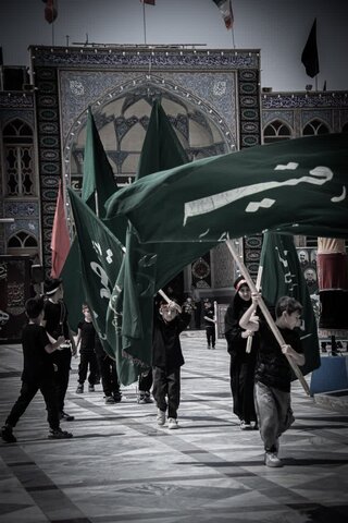 تصاویر/ تجمع بزرگ احلی من العسل نوجوانان حسینی آران و بیدگل در نجف ایران؛