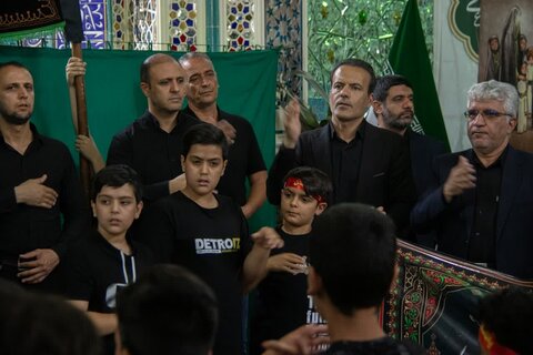 تصاویر/ تجمع بزرگ احلی من العسل نوجوانان حسینی آران و بیدگل در نجف ایران؛