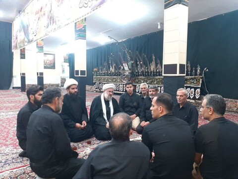 تصاویر / حضور امام جمعه ملایر در هیئت‌های عزاداری