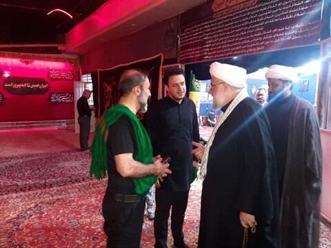 تصاویر / حضور امام جمعه ملایر در هیئت‌های عزاداری