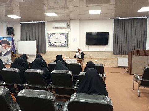 تصاویر/ دونشست در مدرسه علمیه نرجسیه سیرجان