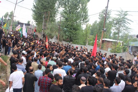 انجمنِ شرعی شیعیانِ جموں وکشمیر کے تحت چھٹی محرم کی مناسبت سے عظیم الشان جلوس عزاء برآمد