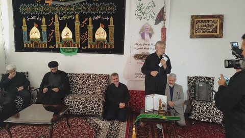 تصاویر تکریم پیرغلام حسینی حاج محمدحسین خسروی در زاغه