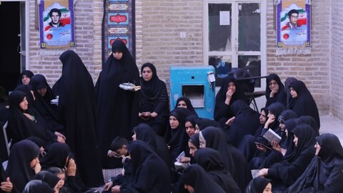 برگزاری مراسم عزاداری اباعبدالله الحسین علیه السلام در روز ششم محرم در مدرسه علمیه شفیعیه