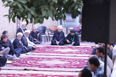 برگزاری مراسم عزاداری اباعبدالله الحسین علیه السلام در روز ششم محرم در مدرسه علمیه شفیعیه