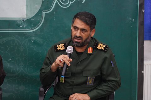 تصاویر جلسه قرارگاه تبیین در دفتر نماینده ولی فقیه در لرستان