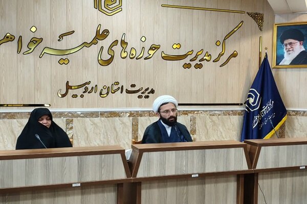 بانوان طلبه امدادگر معنوی و روانی مردم در بحرانها باشند
