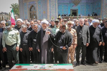 ملت ایران در برابر هر متجاوزی قاطعانه ایستادگی می‌کند 