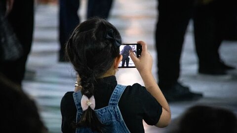 تصاویر/عزاداری شب هفتم  محرم هیئات مذهبی آران و  بیدگل  در حرم هلال بن علی(ع)